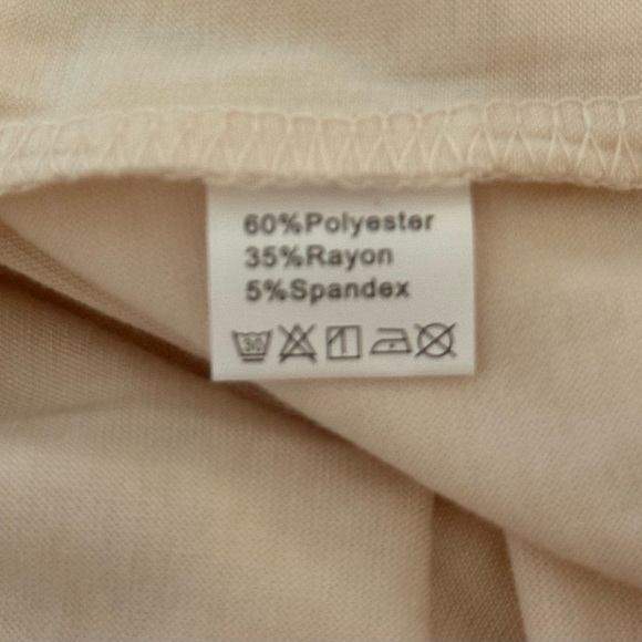 Women’s Ivory Stretchy Cap Sleeves Casual V-neck T-shirt Size Large Polyester - Picture 6 of 11